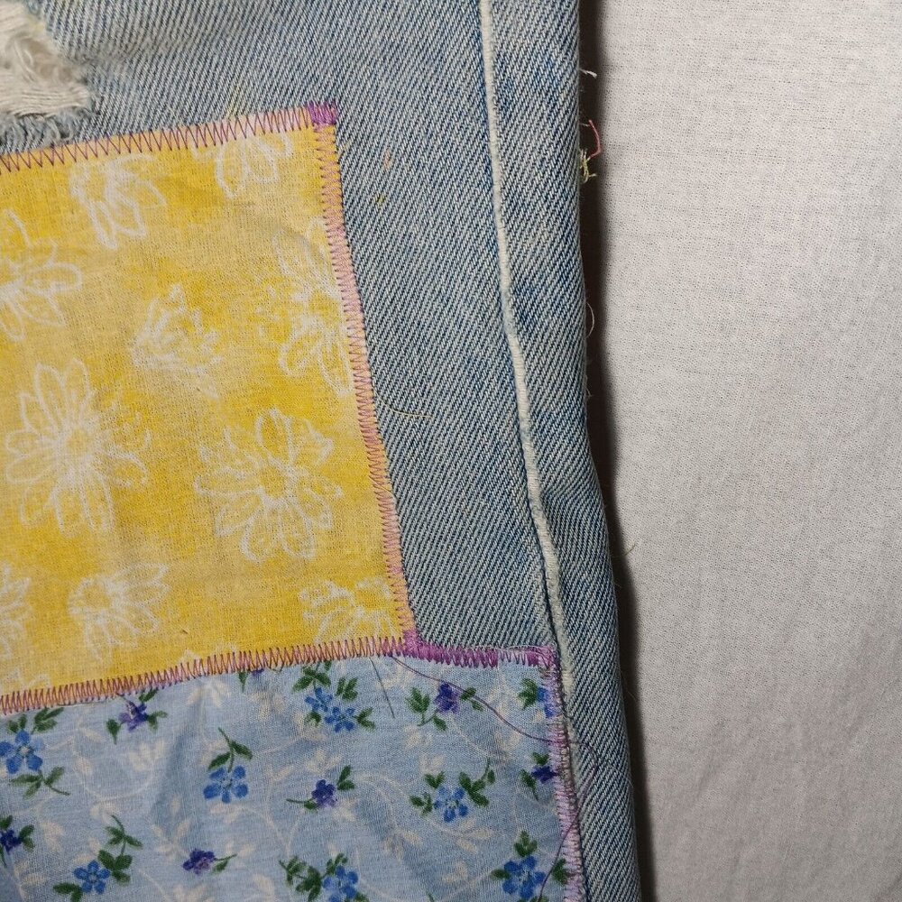 Jean Shorts Size 32 Patchwork Cottagecore Bonnet Girl Upcycl Distressed Floral - Picture 16 of 16